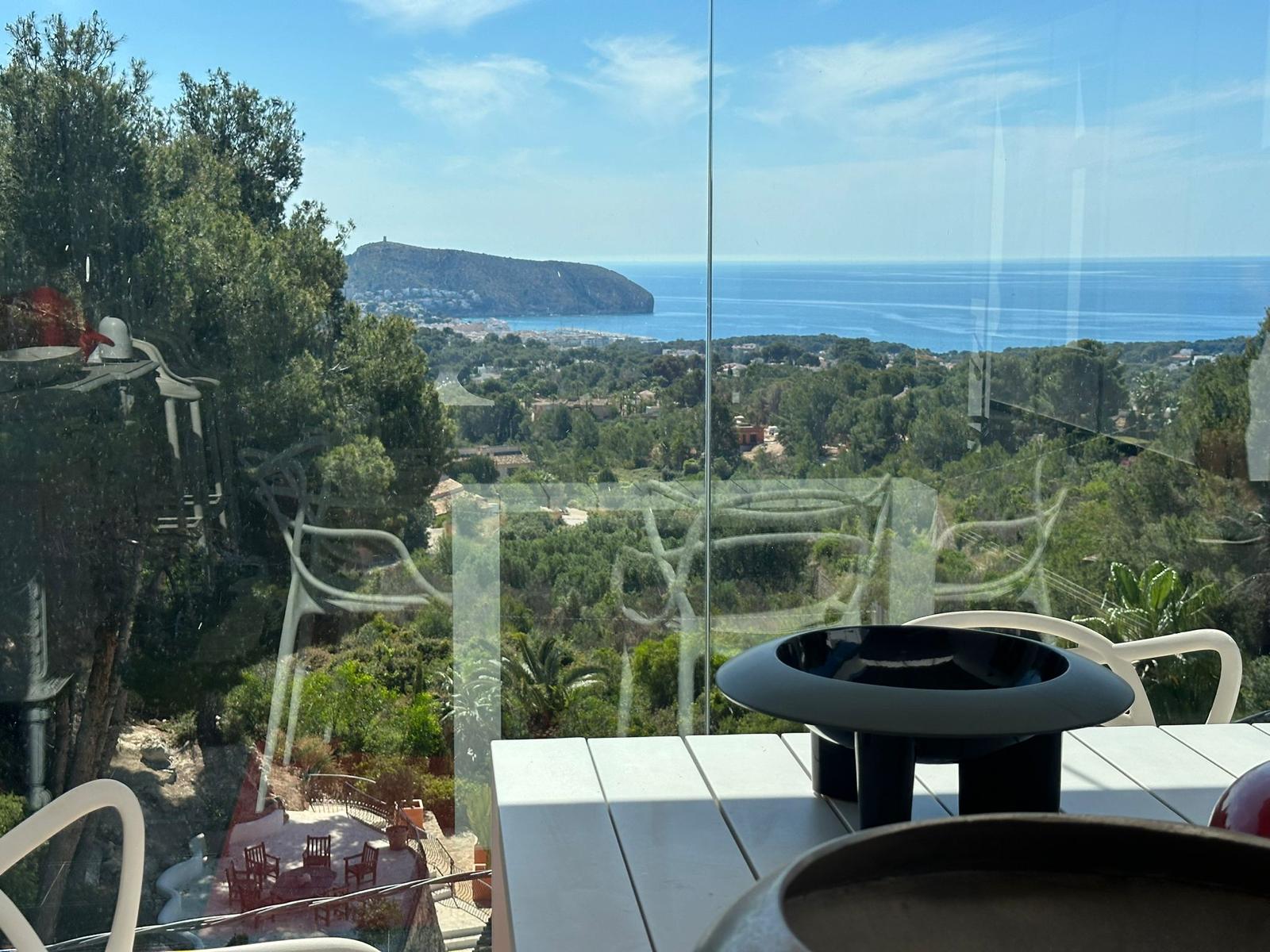 Moderne, neu gebaute Villa mit Meerblick zu verkaufen in Benimeit, Moraira