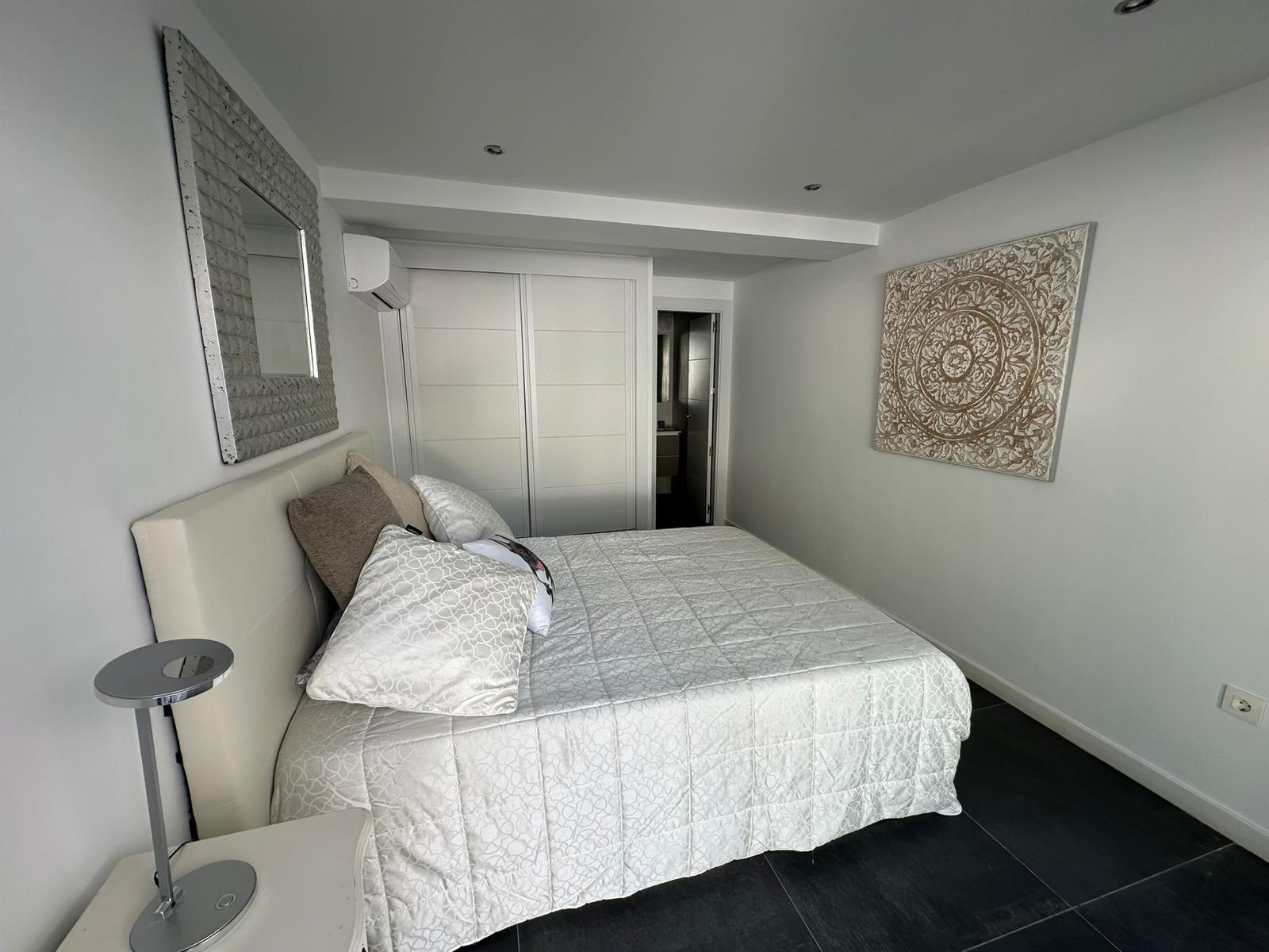 Moderne, neu gebaute Villa mit Meerblick zu verkaufen in Benimeit, Moraira