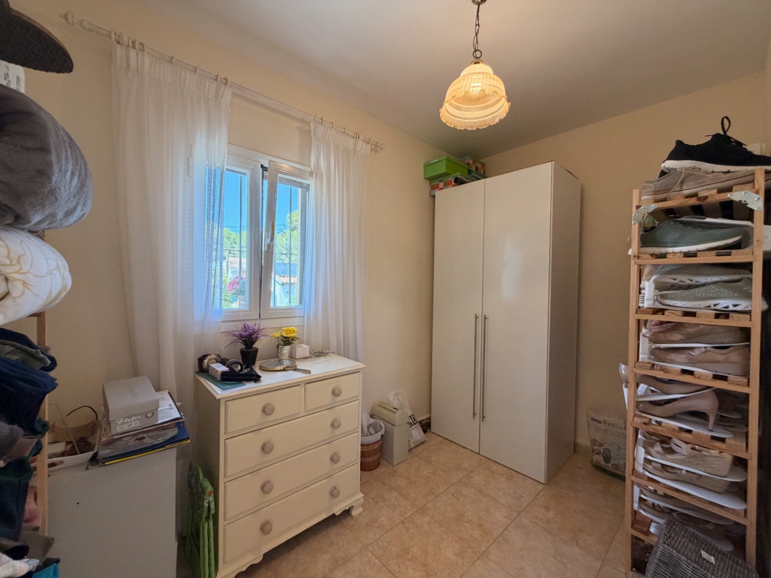 Encantadora villa en una amplia parcela en venta, a solo 20 minutos a pie de La Fustera, Benissa