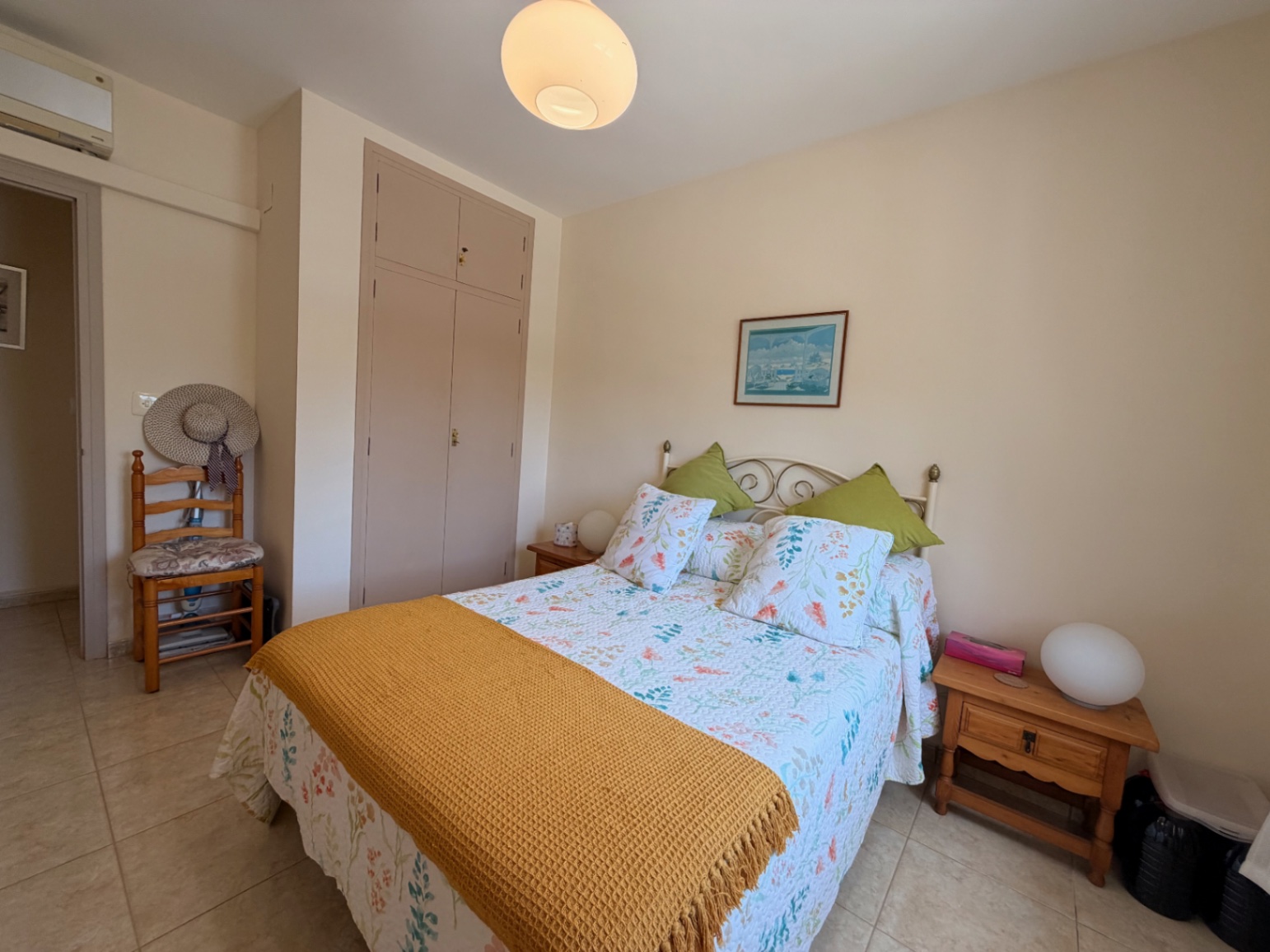 Encantadora villa en una amplia parcela en venta, a solo 20 minutos a pie de La Fustera, Benissa