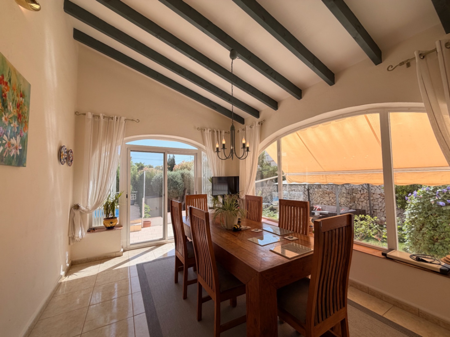 Encantadora villa en una amplia parcela en venta, a solo 20 minutos a pie de La Fustera, Benissa