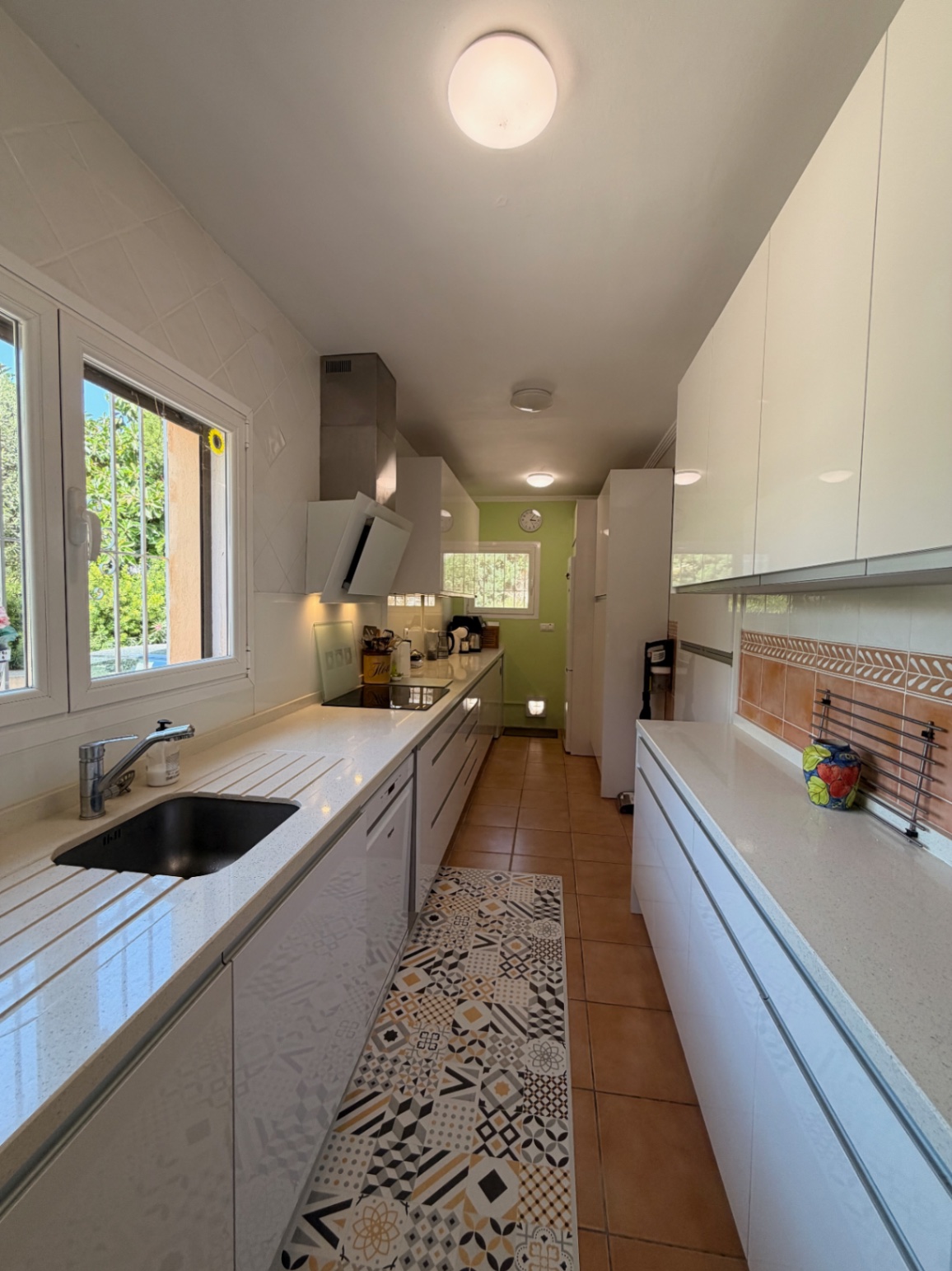 Encantadora villa en una amplia parcela en venta, a solo 20 minutos a pie de La Fustera, Benissa